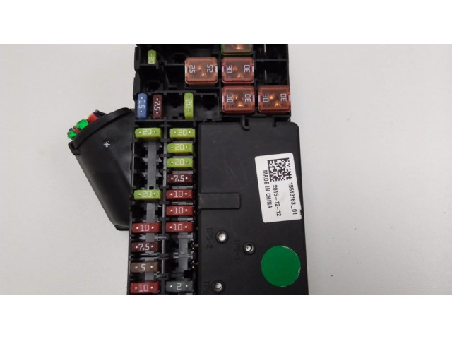 Блок предохранителей 13367497, 15513163 Opel Astra K