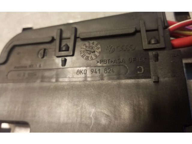   Pojistková skříňka 8K0941824   Audi A5 8T 8F 2007