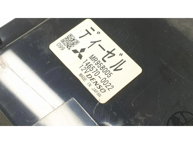 Блок управления климат-контролем MR958005 Mitsubishi Montero