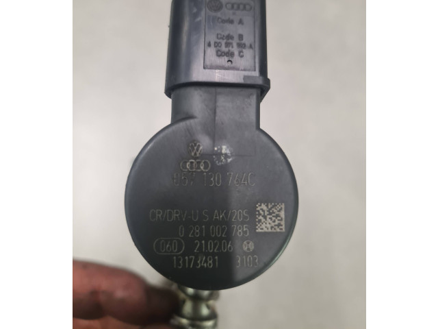 Топливная рампа 059130090, 0571307640   Audi A6 S6 C6 4F  