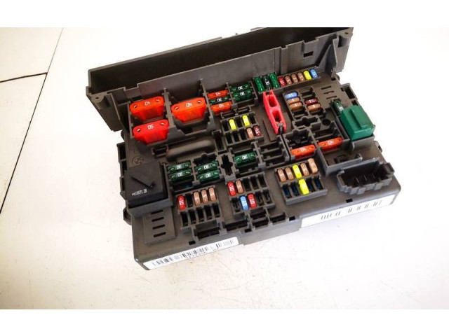 Pojistková skříňka 10688710, 9119446-04 BMW X1 E84 2010