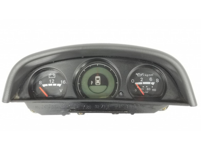 Přístrojová deska Mitsubishi Montero 2002 MR417965, 79135021