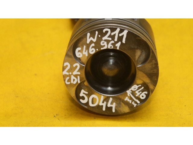 Píst Mercedes-Benz E W211