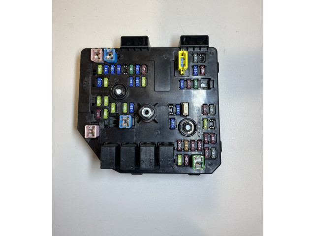   Pojistková skříňka 95202005   Opel Antara 2012