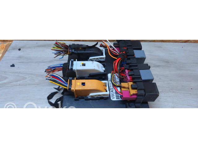 Блок комфорта 1K0937086F Skoda Octavia Mk2 (1Z)