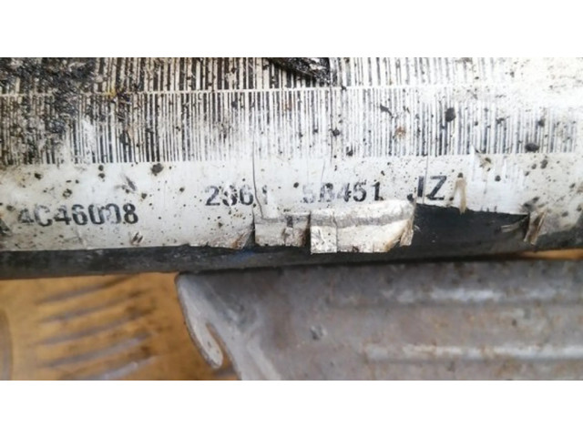 Передний амортизатор