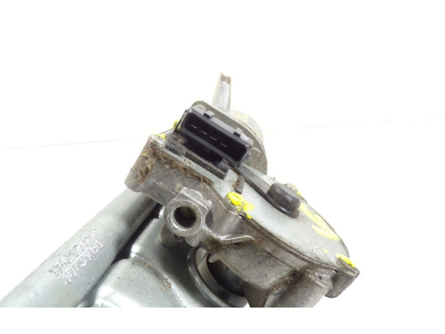 Моторчик дворников 8693848    Volvo XC90