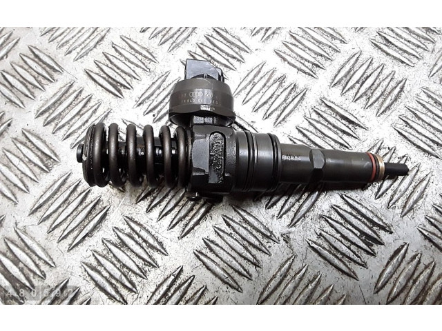 Ручка поворотов/ фонарей 038130073AG   Volkswagen Jetta V