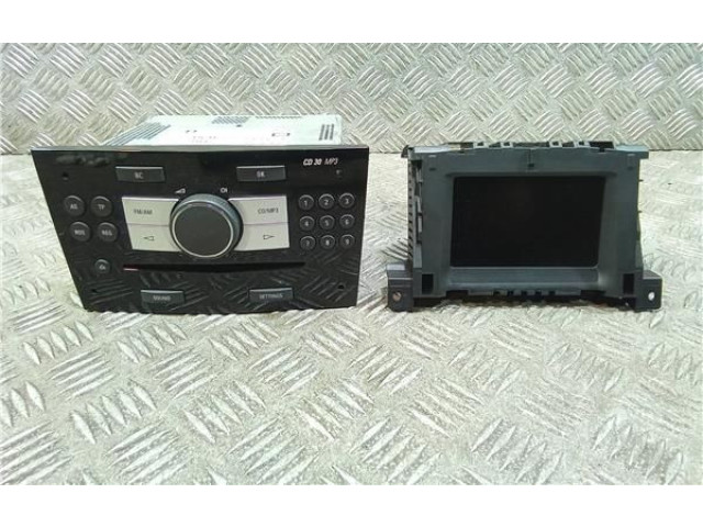 Pojistková skříňka Радио/ проигрыватель / навигация 13357123, 13357123 Opel Zafira B 2011