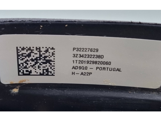 Руль Volvo XC40 - года P32227629, 3Z3423223BD