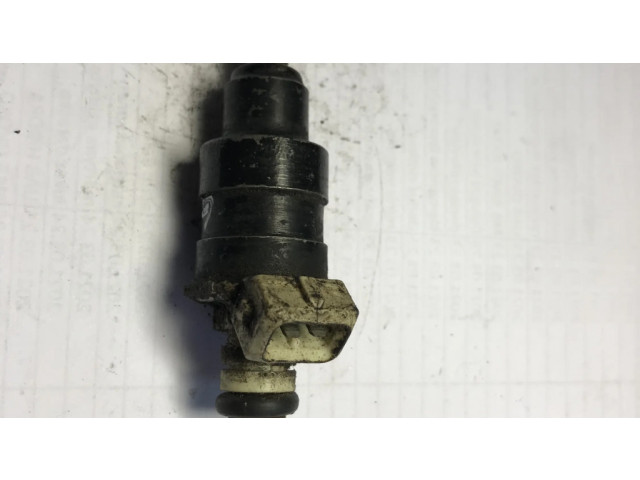 Vstřikovač 0280150208 BMW 3 E30 pro benzínový motor 0.0