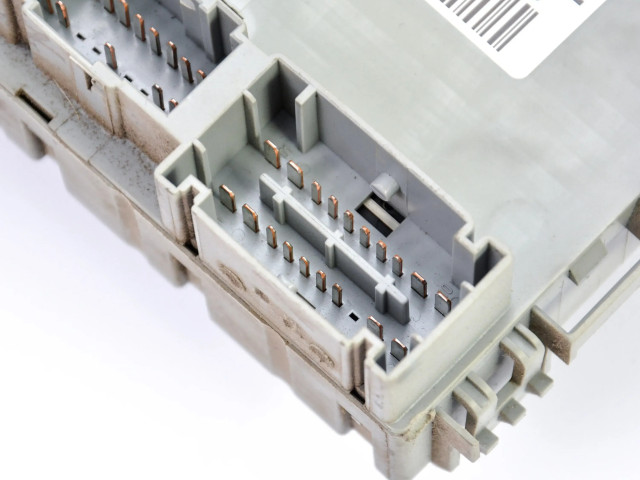 Pojistková skříňka 51735172, 46520600 Fiat Punto (188) 1999