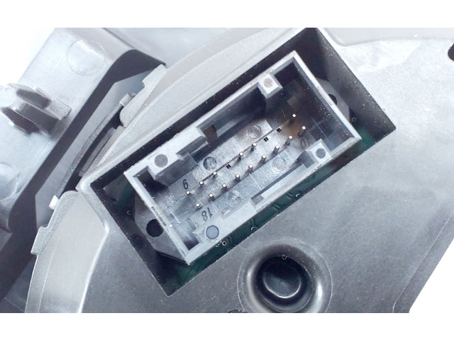 Панель приборов 3V0920941B   Skoda Superb B8 (3V)       