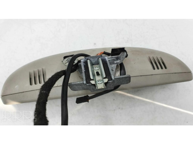 Зеркало заднего вида (в салоне)