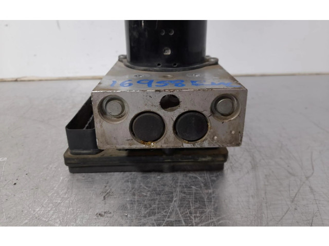 Блок АБС P30793444   Volvo  XC70  2005 - 2007 года