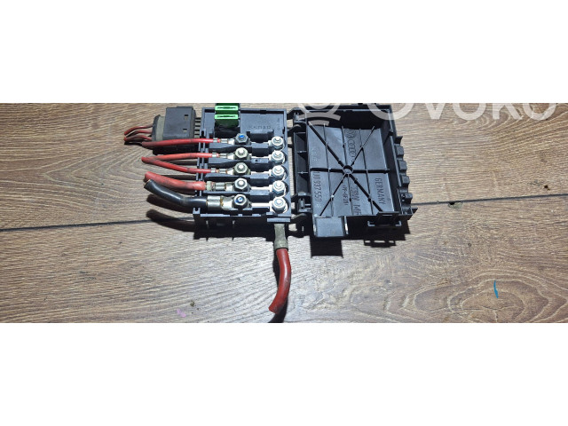 Блок предохранителей 1j0937550 Audi A3 S3 8L