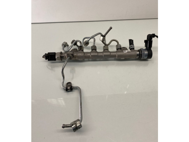 Vstřikovací lišta 03L089N, 057130764AB Volkswagen Tiguan CFF