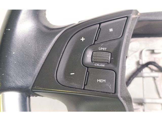 Руль Citroen C4 II Picasso 2013 - 2018 года 98167370ZD