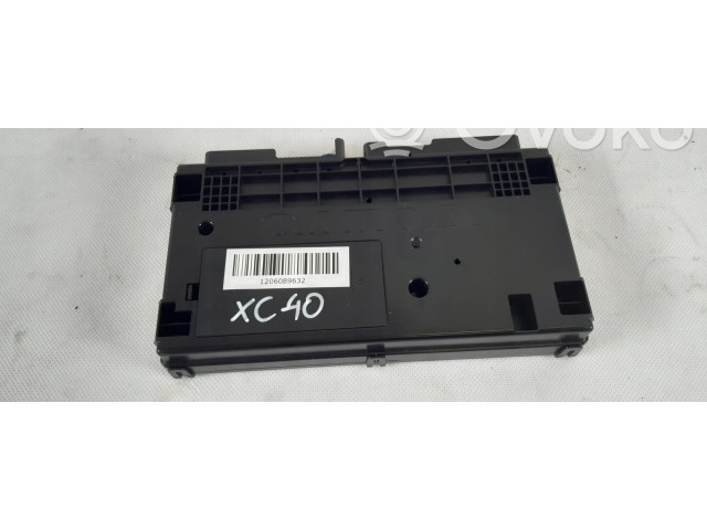 Блок управления 32334157 Volvo XC40