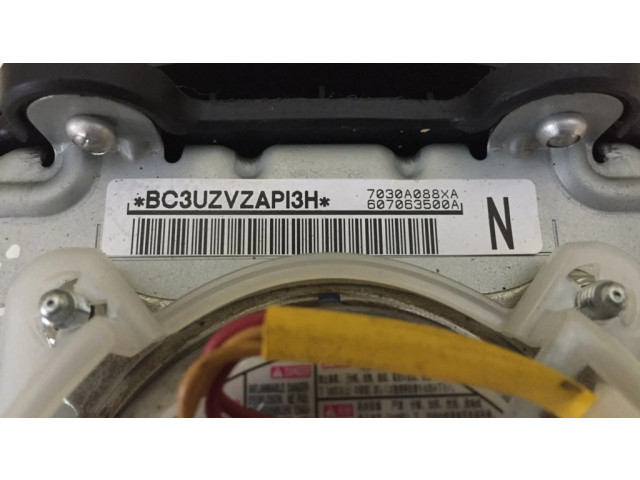 Подушка безопасности водителя 7030A088XA, 607063500A Mitsubishi Outlander