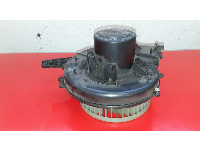 Вентилятор печки    6Q1820015B   Skoda Fabia Mk1 (6Y)