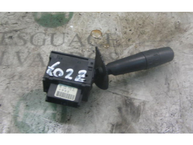 Ручка стеклоочистителей Citroen Xantia