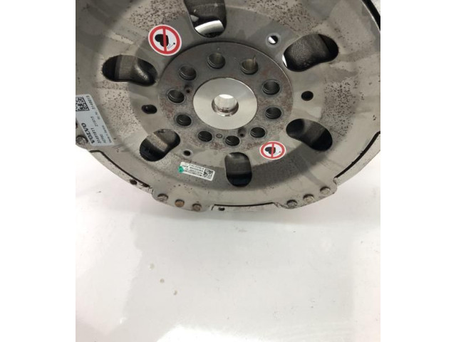 Генератор 31491811, NP3172   Volvo XC90      