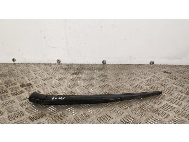 Ножка стеклоочистителя заднего стекла