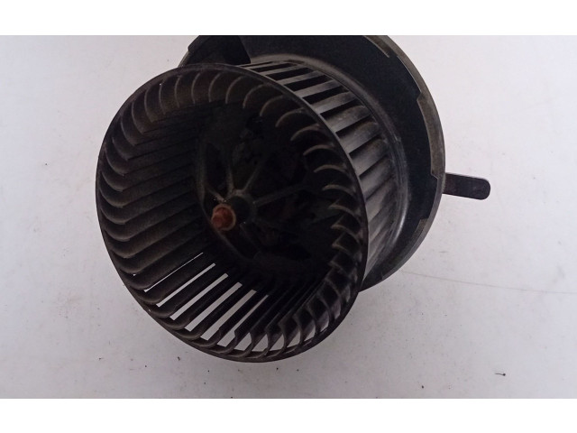 Вентилятор печки 1K1819015C Volkswagen Caddy