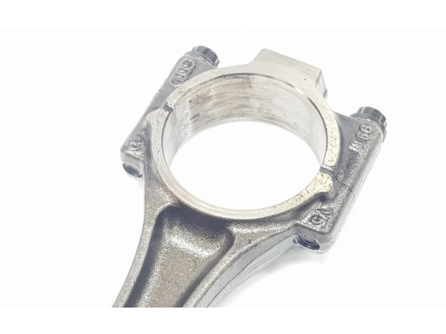 Шатун DGTE 03L105401A, 03L105401A    Skoda Karoq  