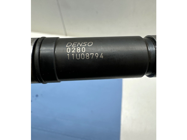 Форсунка 31336878    Volvo S90, V90  D4204T9 