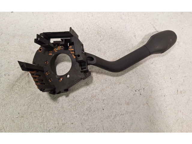 Ручка стеклоочистителей 1H6953503AA   Volkswagen Golf III