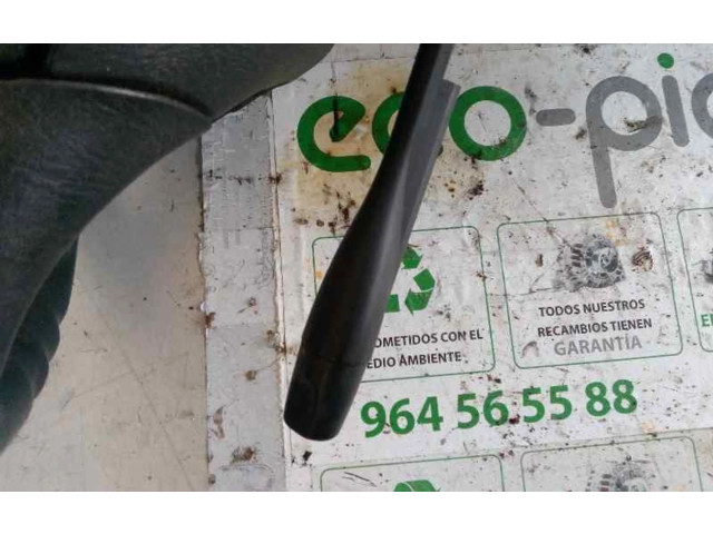 Ручка стеклоочистителей Nissan Almera