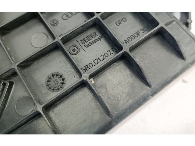 Вентилятор радиатора     6R0121207    Audi A1 