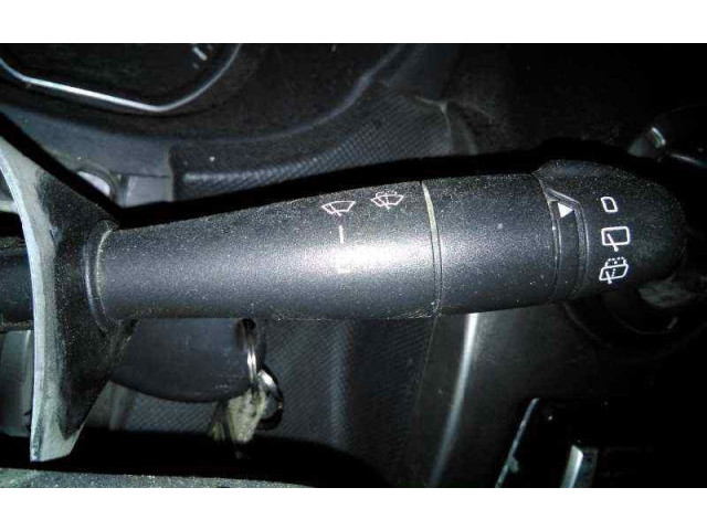 Ручка стеклоочистителей 6001551357 Dacia Sandero