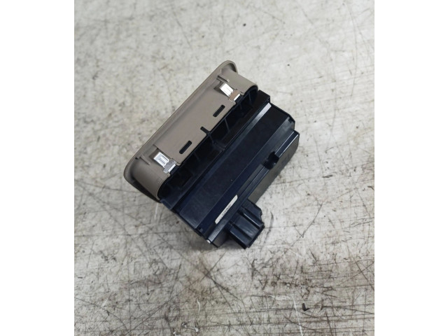 Блок управления 39979219, 02W35T   Volvo XC90