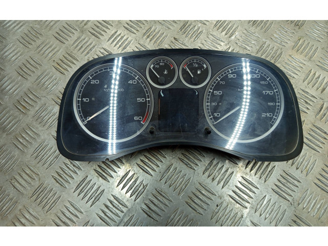 Блок предохранителей P9646742480 Peugeot 307