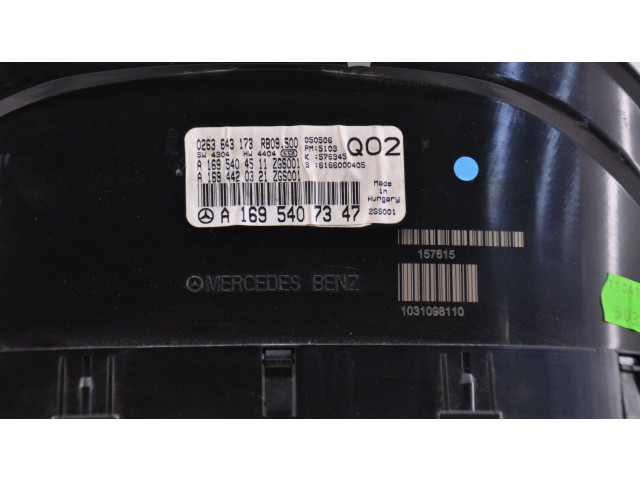 Přístrojová deska Mercedes-Benz B W245 2005 A1695407347