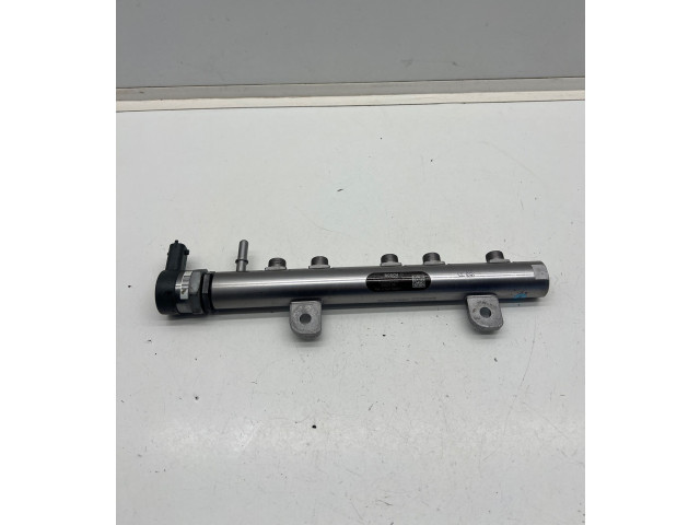 Топливная рампа 35022119G, 002419L3   Jeep Grand Cherokee  