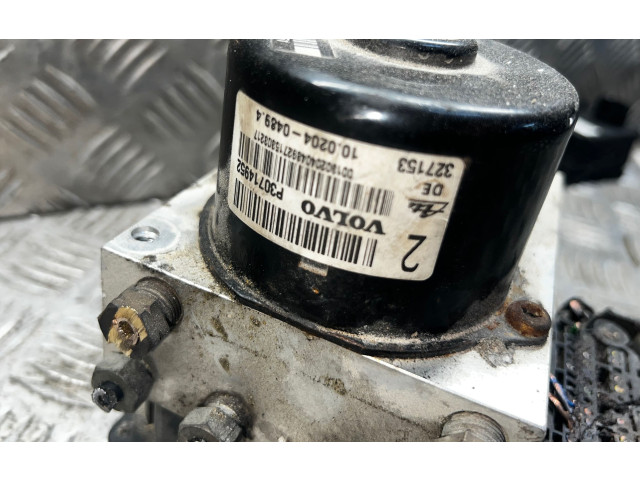 Блок АБС 30793445, 00401396E0   Volvo  V70  2005 - 2008 года