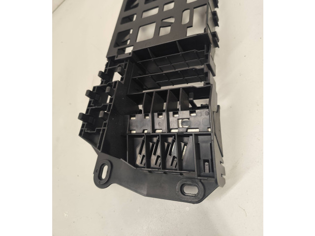 Блок предохранителей  4F0971845   Audi A6 S6 C6 4F    