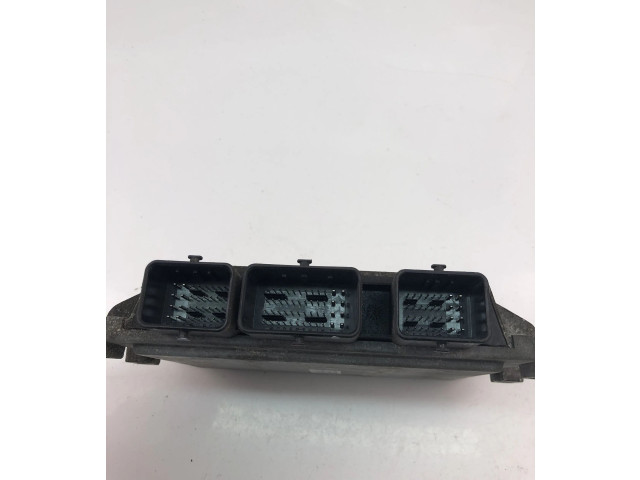 Řídící jednotka 8201076738, S120202121A Renault Twingo II 2010