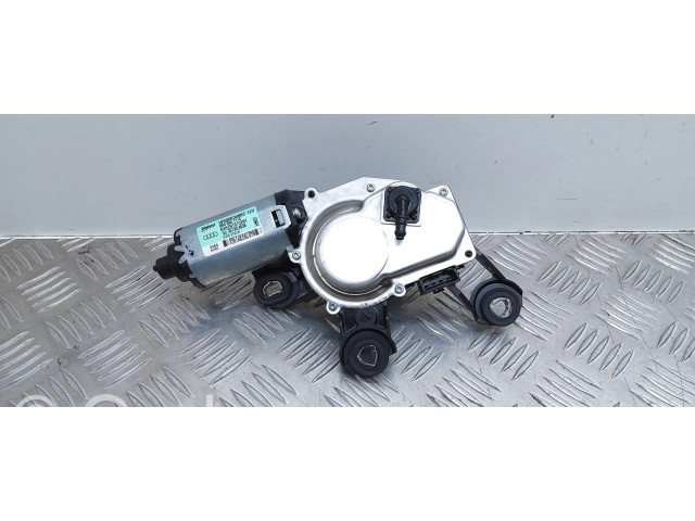 Моторчик заднего дворника 8R0955711C    Audi Q5 SQ5