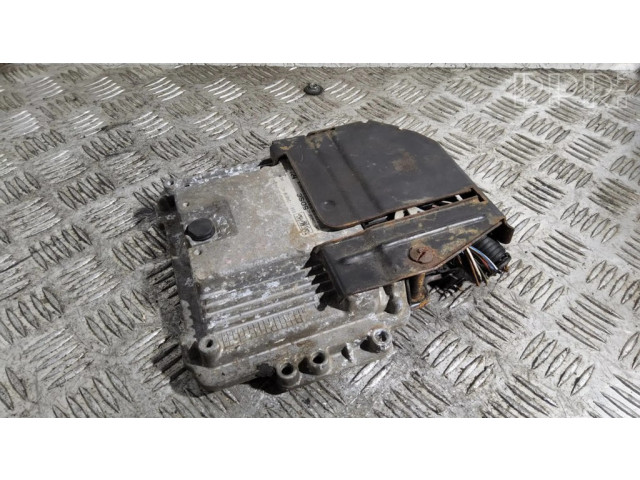 Řídící jednotka 6S6112A650VC Ford Fiesta 2006
