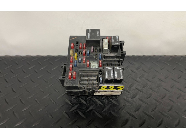 Блок предохранителей  15770992, 092201   Chevrolet Tahoe    