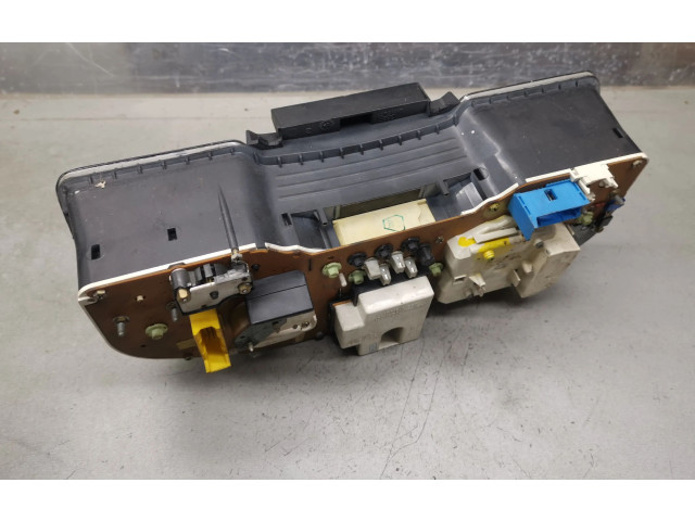 Přístrojová deska Audi 80 90 B3 1990 893919067, 88311113