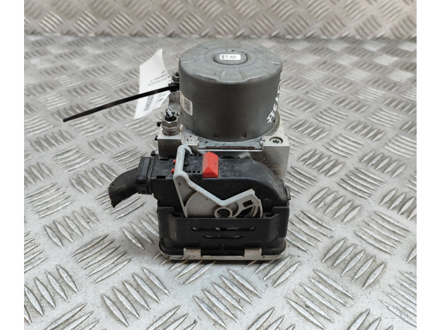 Блок АБС 5Q0614517CR   Volkswagen  Golf VII  2013 - 2019 года