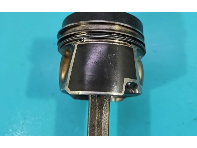  Поршень CRL CRL, IMPRK1377974  Volkswagen PASSAT B8  