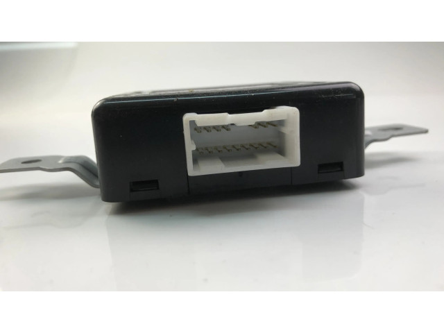 Блок управления 957001H100   KIA Ceed