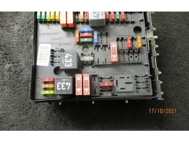 Блок предохранителей    Audi A3 S3 8P    